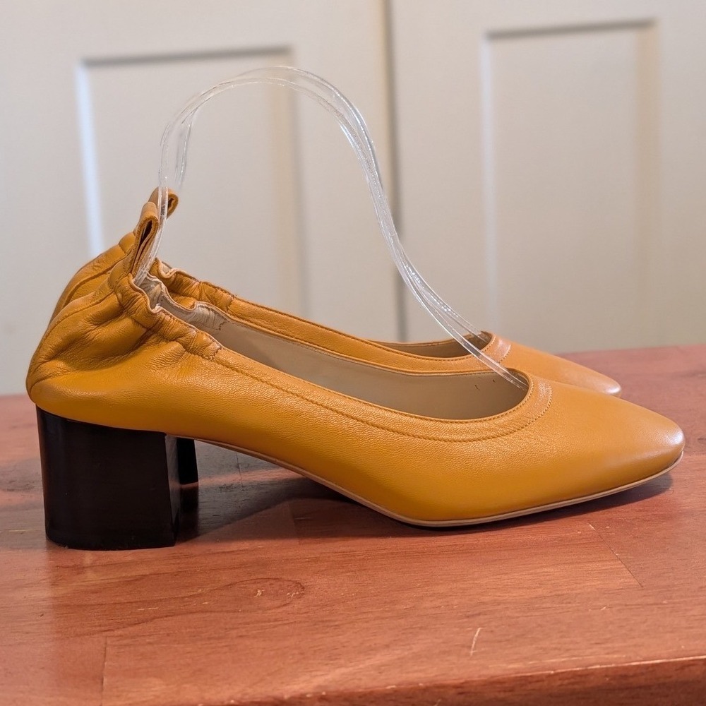 Everlane The Day Heel Womens 8 Mustard Yellow Italian Leather Block Heel Pumps - Picture 2 of 10